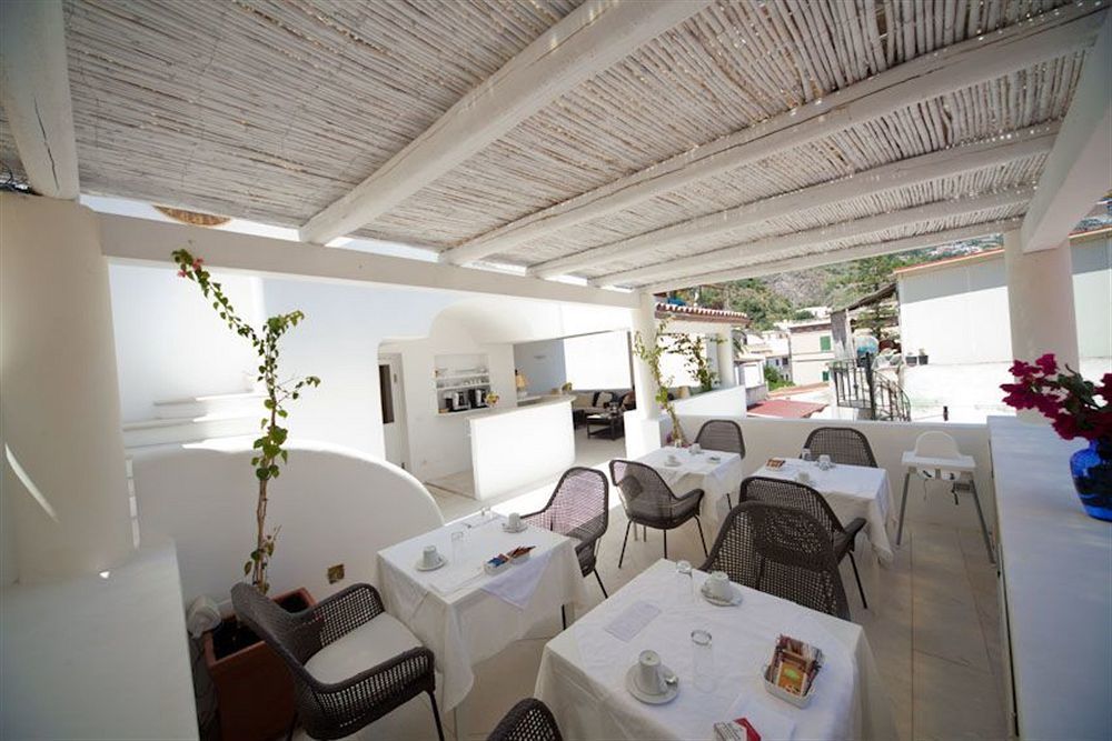 La Settima Luna Hotel Canneto  Exteriör bild